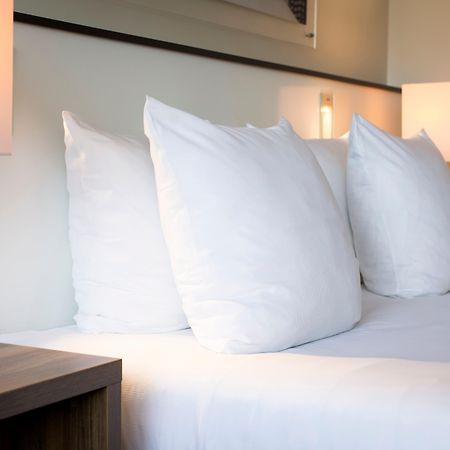 Holiday Inn Eindhoven Centre By Ihg Esterno foto