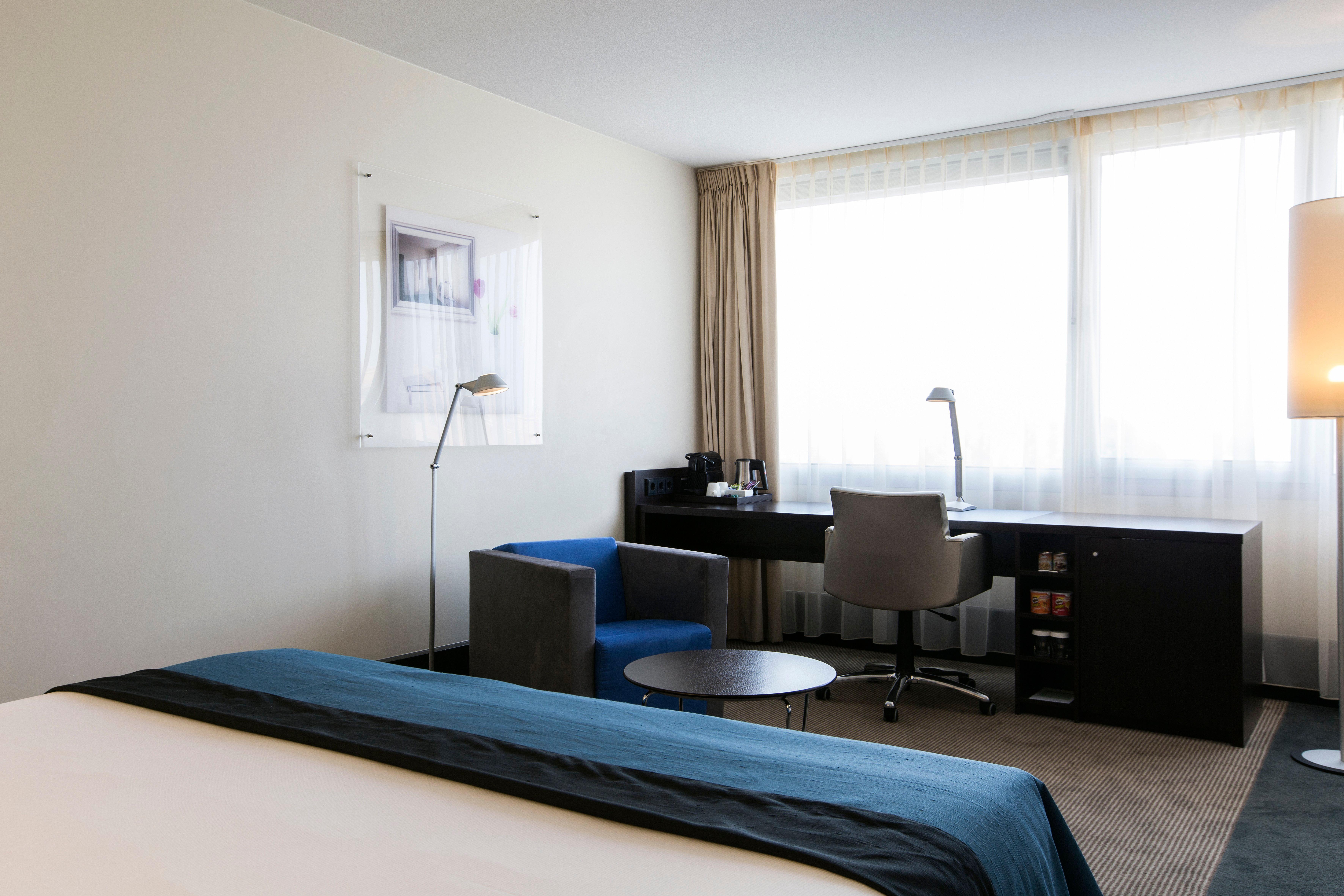 Holiday Inn Eindhoven Centre By Ihg Esterno foto