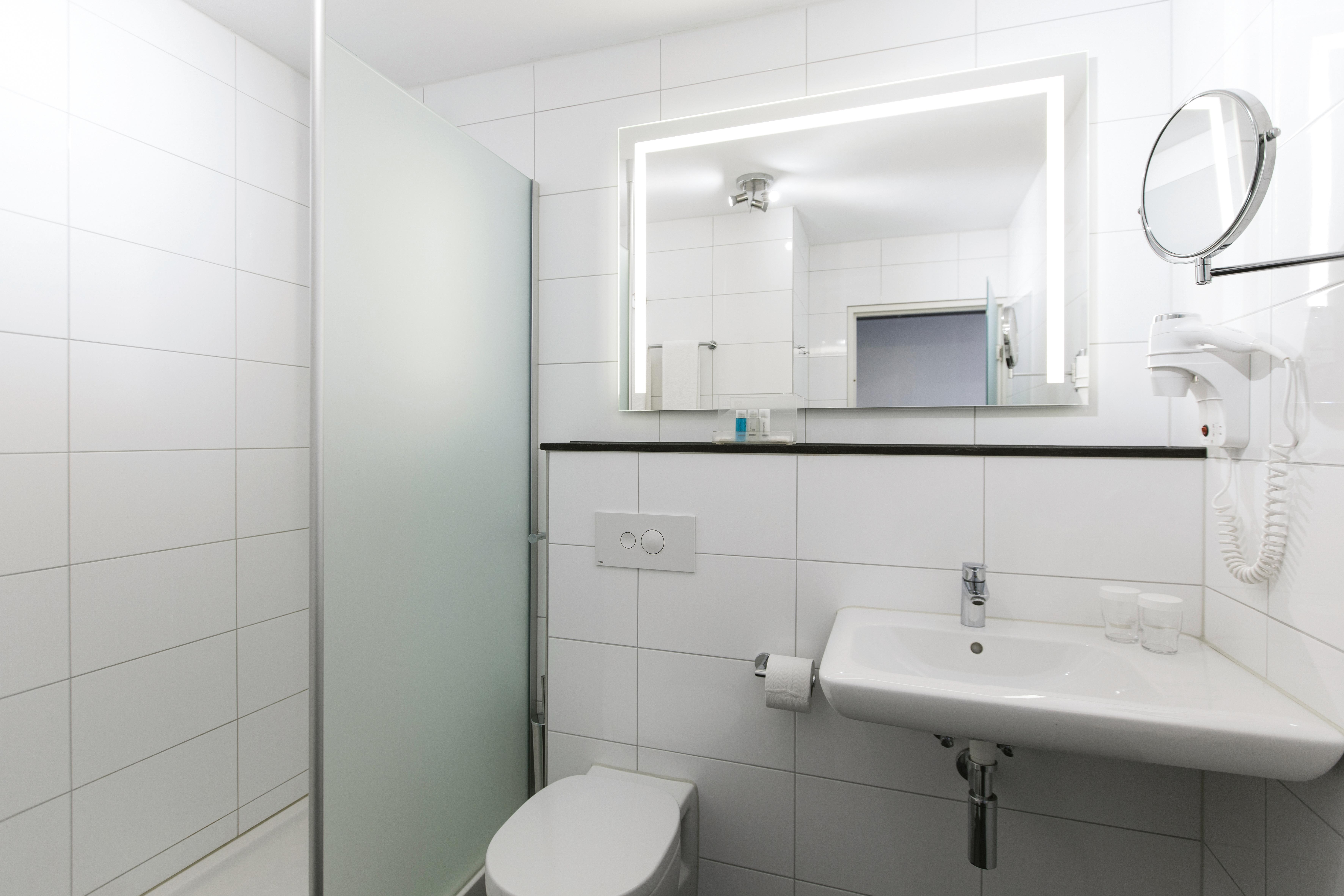 Holiday Inn Eindhoven Centre By Ihg Esterno foto