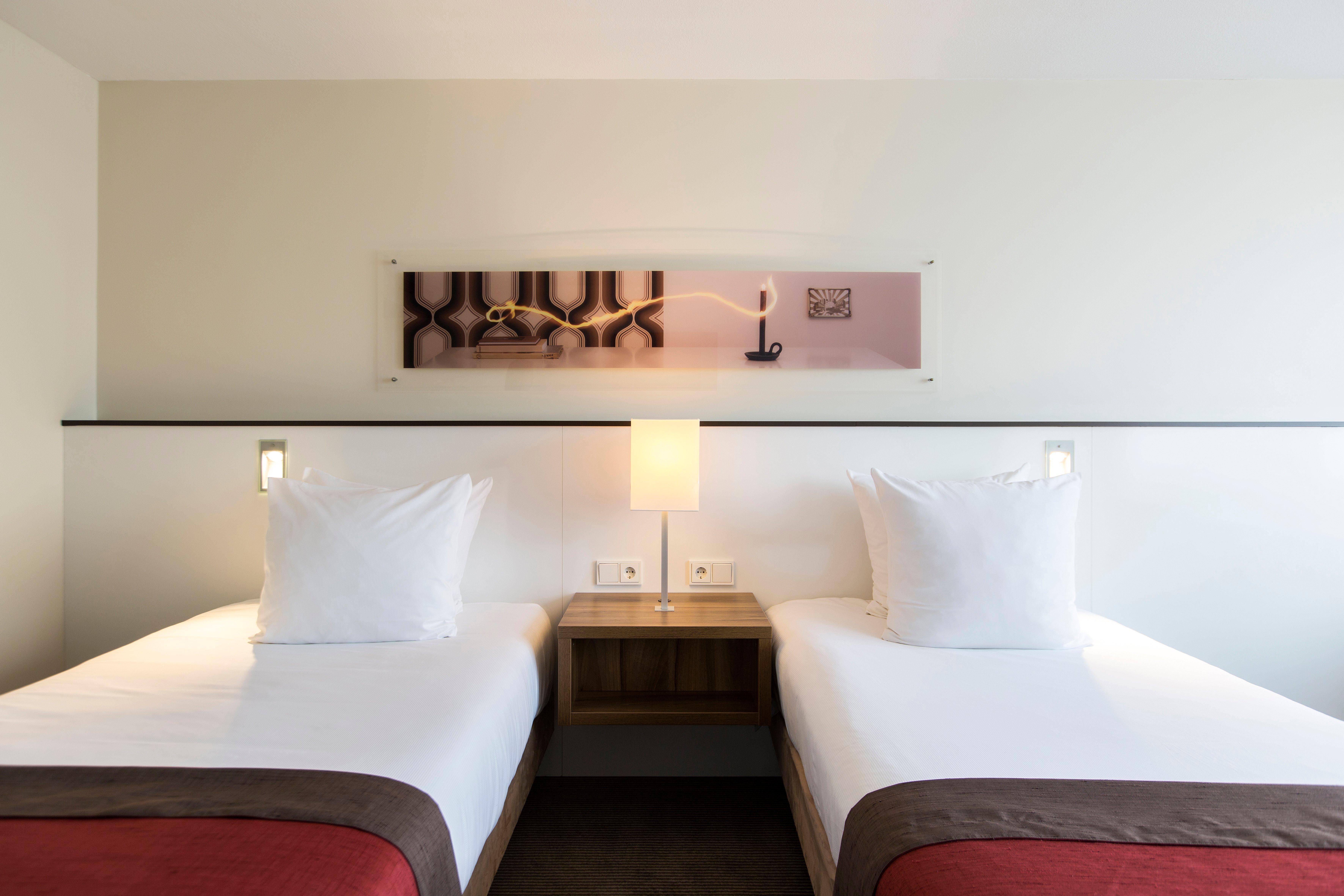Holiday Inn Eindhoven Centre By Ihg Esterno foto