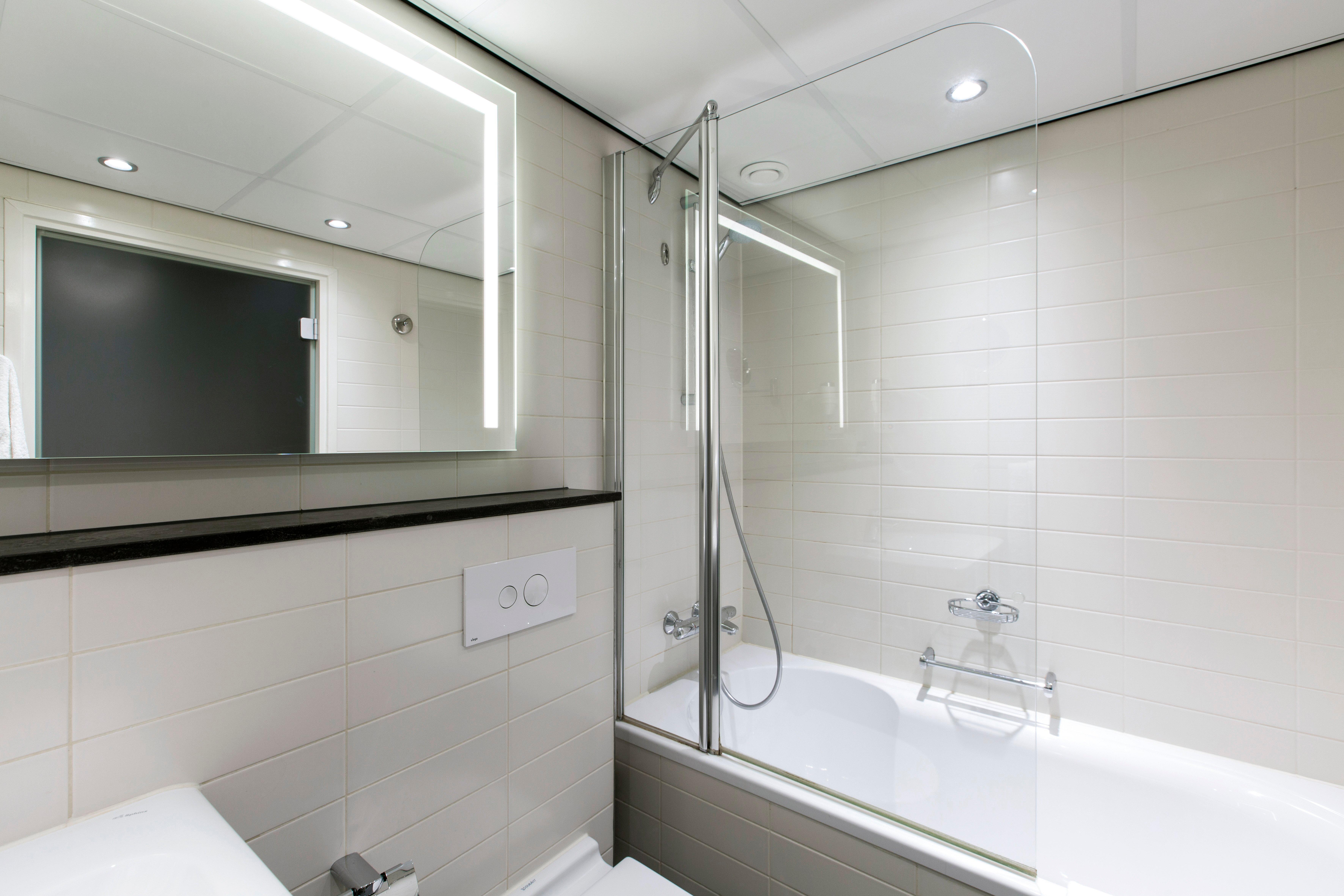 Holiday Inn Eindhoven Centre By Ihg Esterno foto