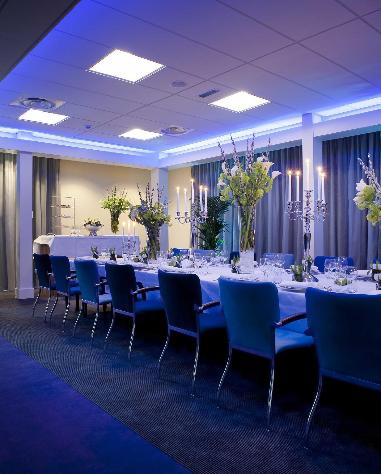 Holiday Inn Eindhoven Centre By Ihg Esterno foto
