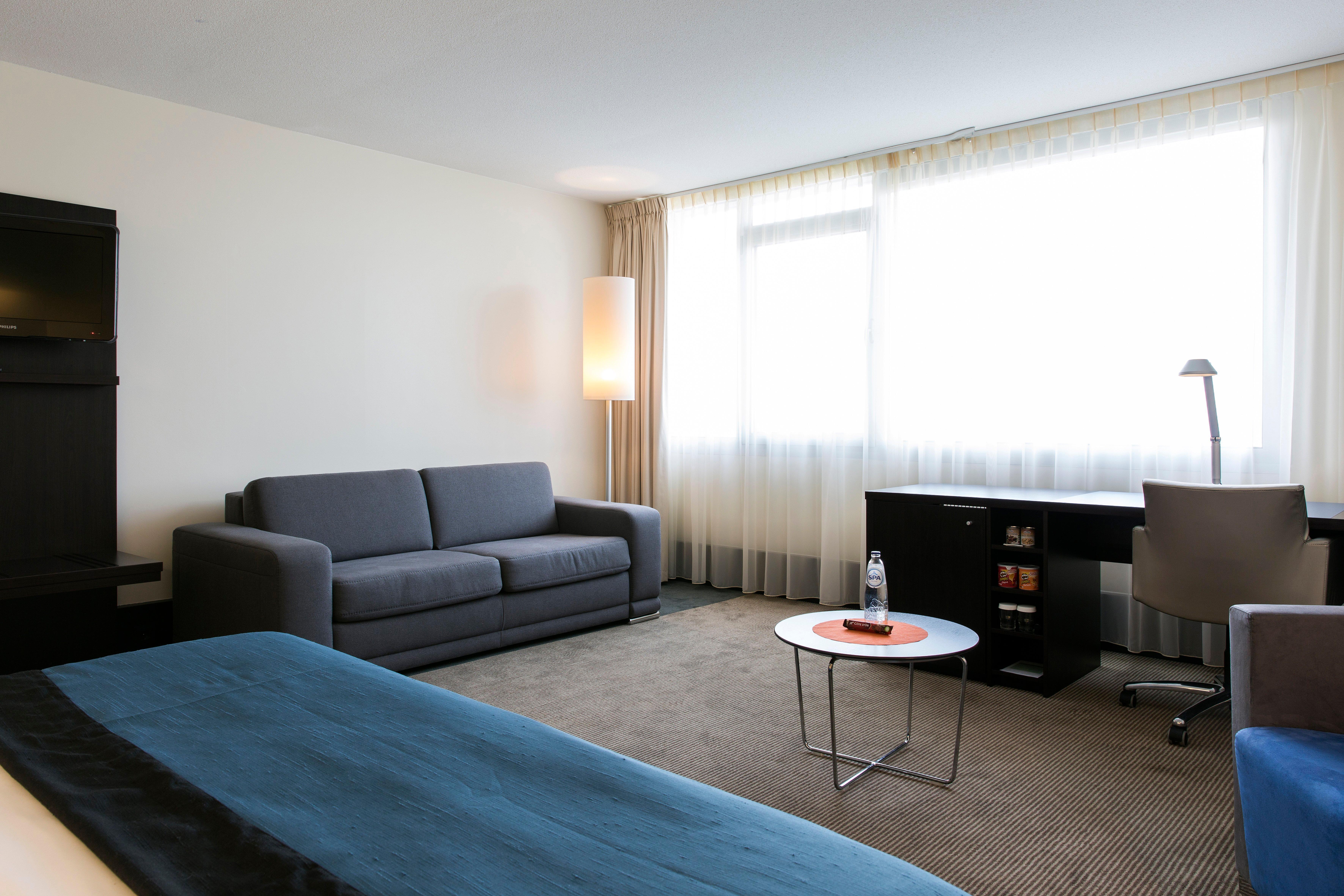 Holiday Inn Eindhoven Centre By Ihg Esterno foto
