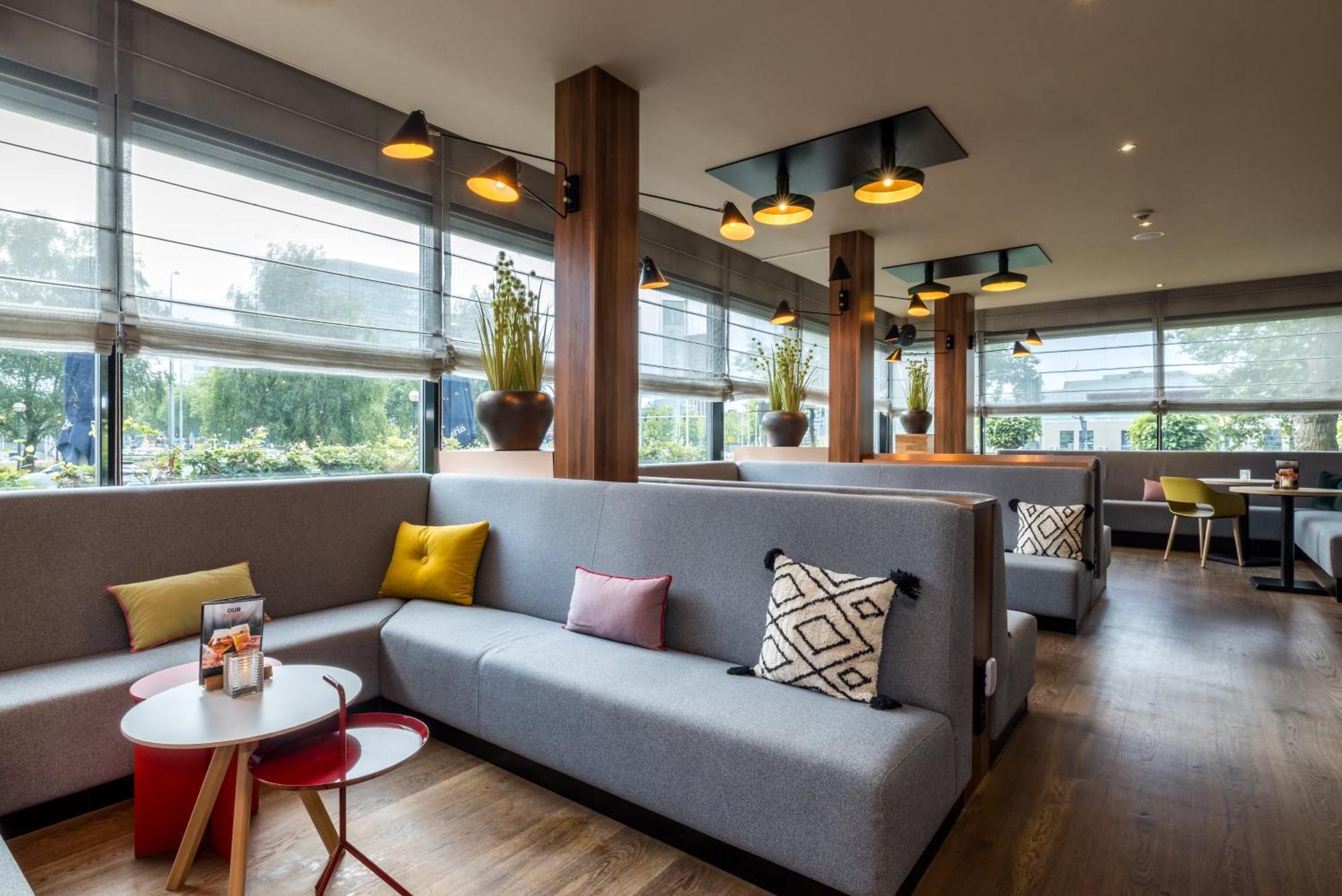 Holiday Inn Eindhoven Centre By Ihg Esterno foto